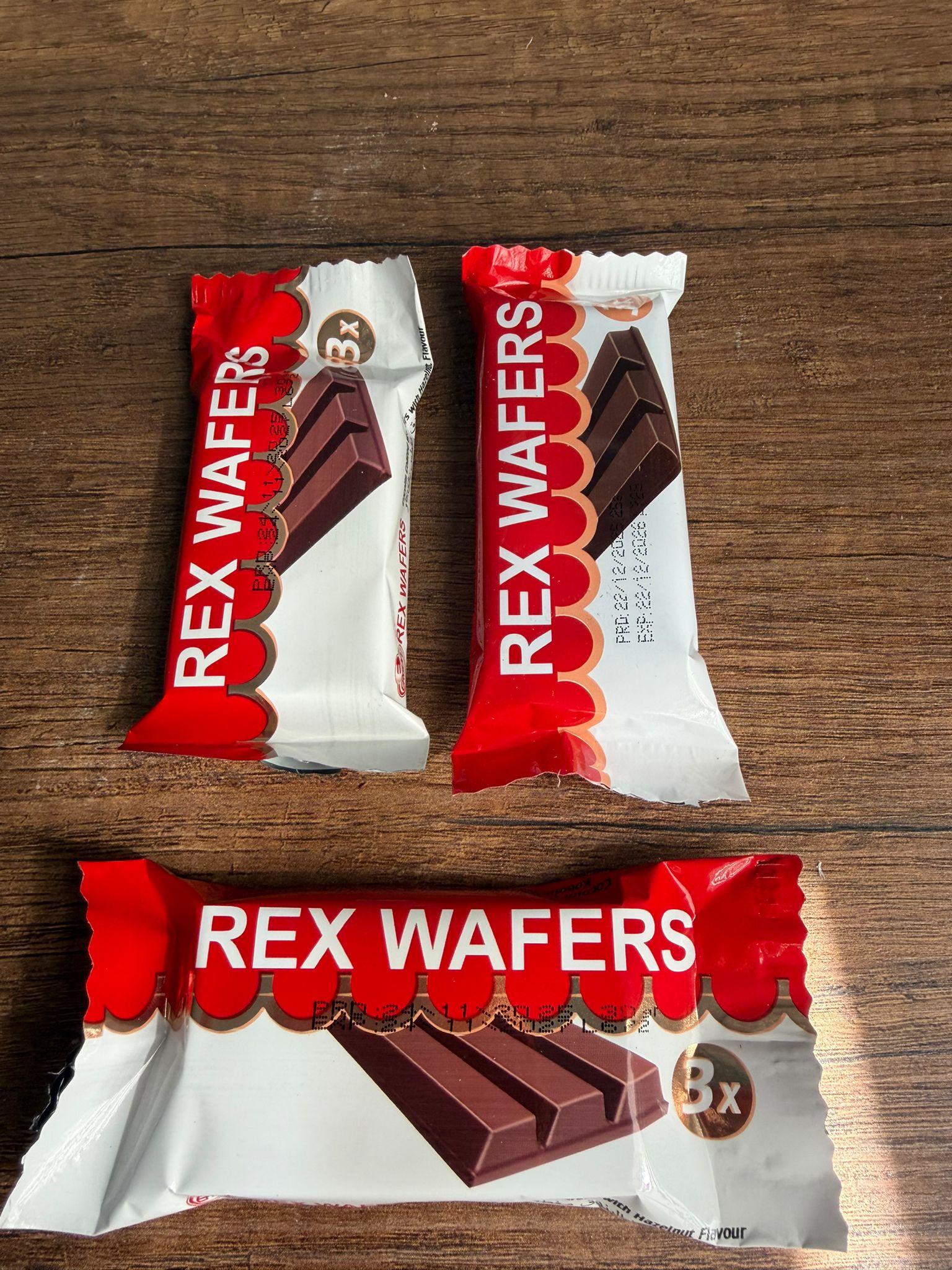 YENİ REX KAT ÇİKOLATA KAPLI GOFRETLER